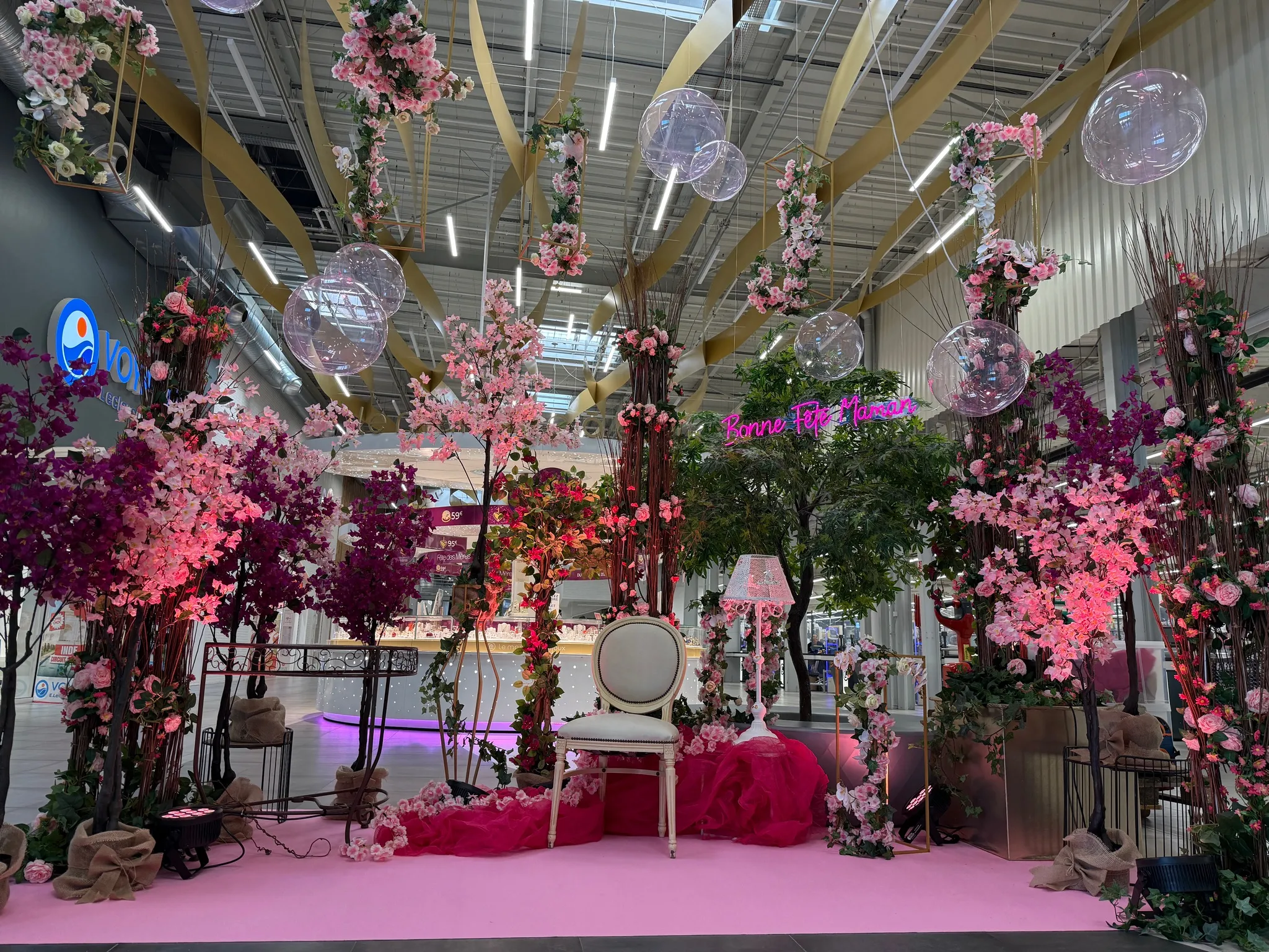 Décoration Fête des mères — Fête des mères au Leclerc Jonzac