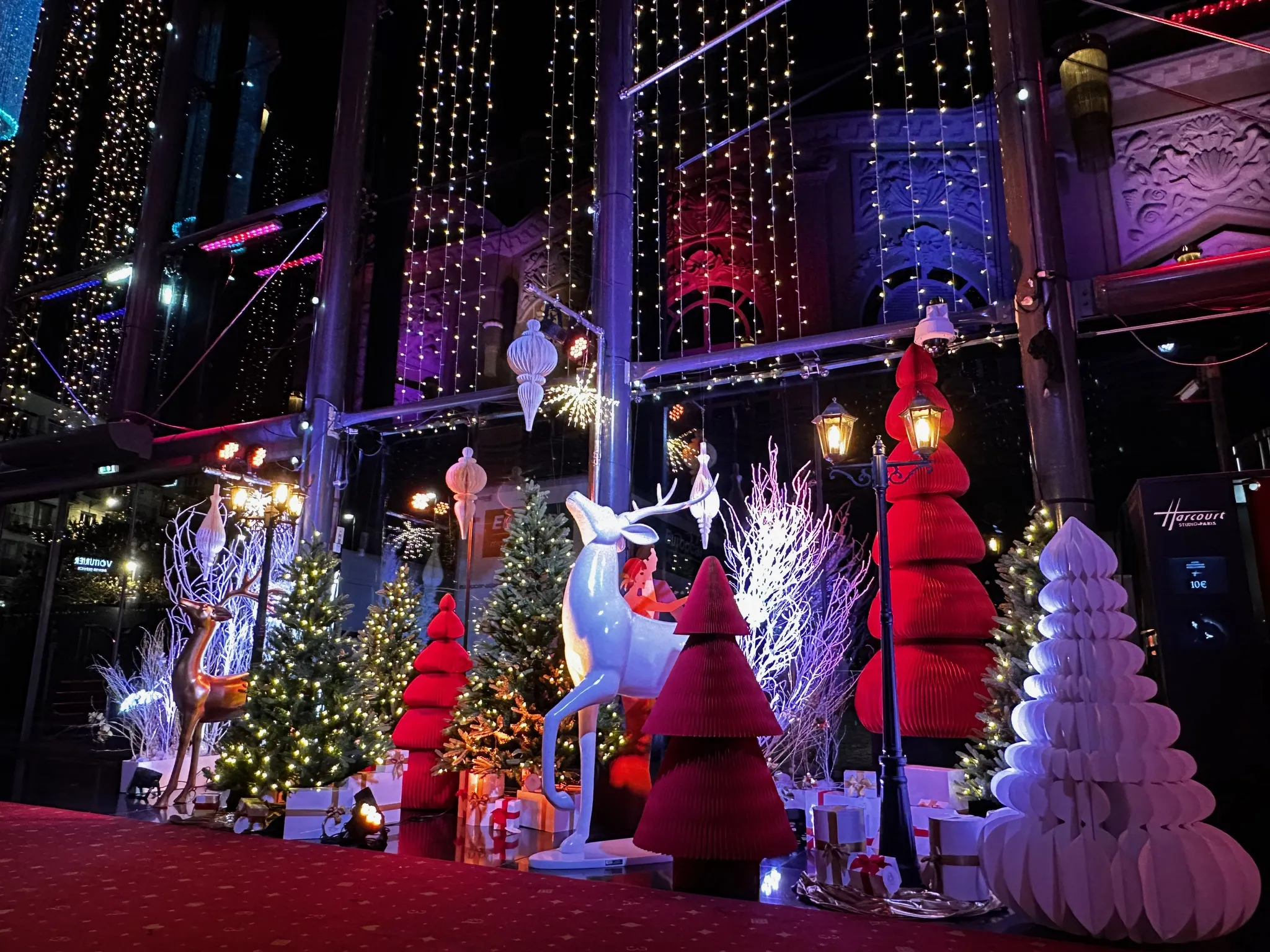 Décoration Noël — Casino Barrière Enghien-les-bains 2025