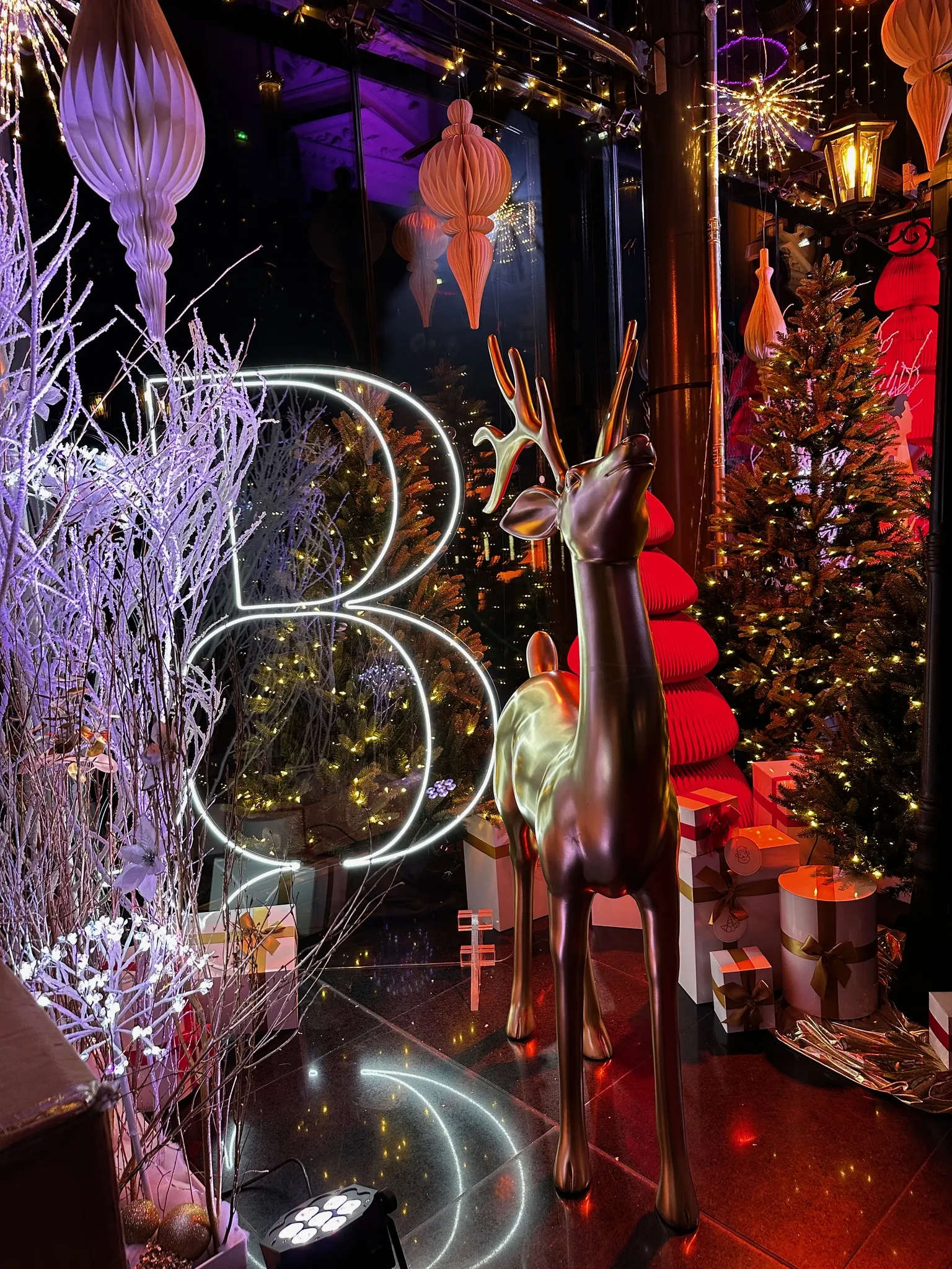 Décoration Noël — Casino Barrière Enghien-les-bains