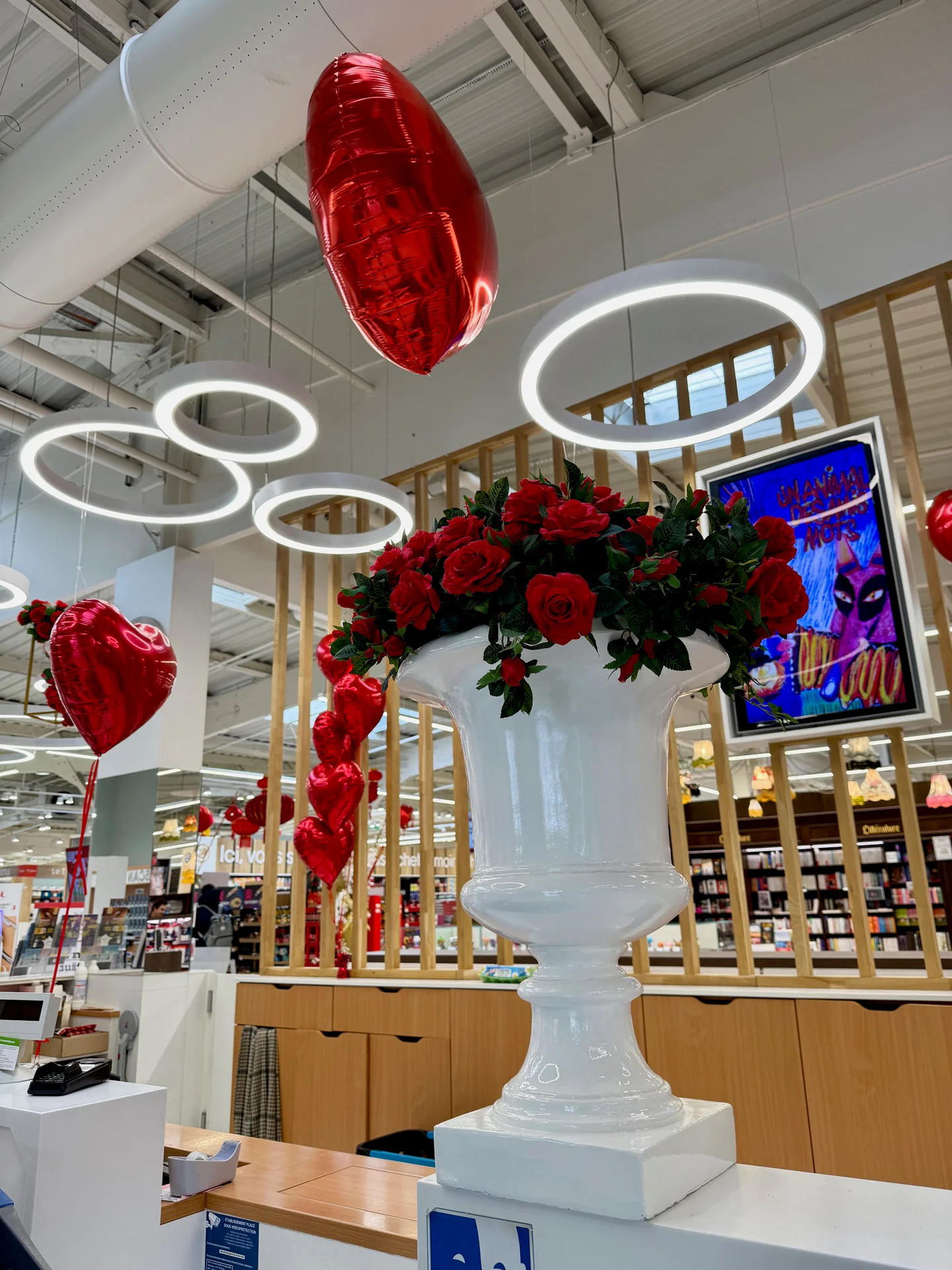 Décor Saint Valentin Leclerc Segré en Anjou bleu Saint-Valentin - Nectar