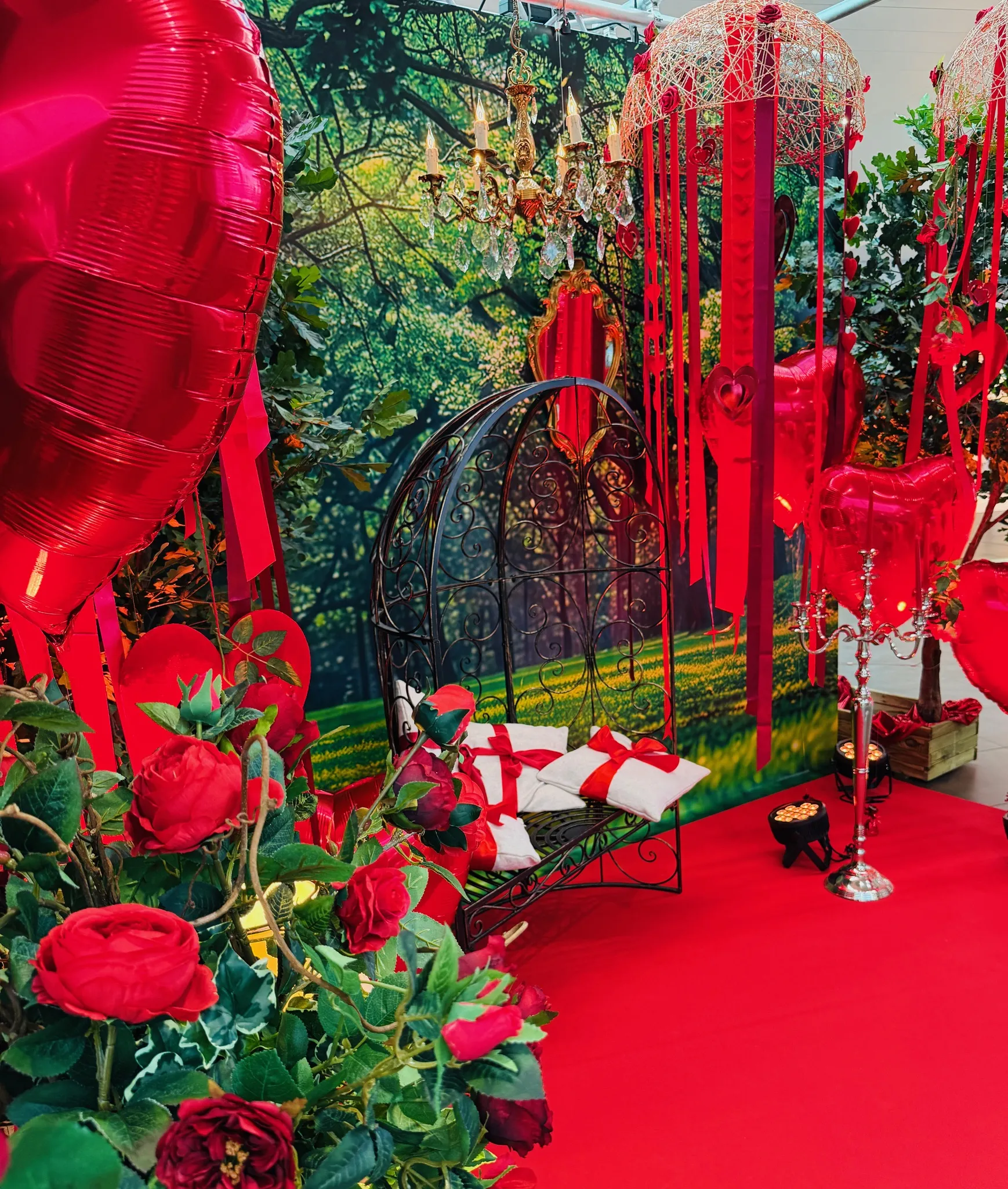 Décoration Saint-Valentin — Saint Valentin Leclerc st Médard en Jalles