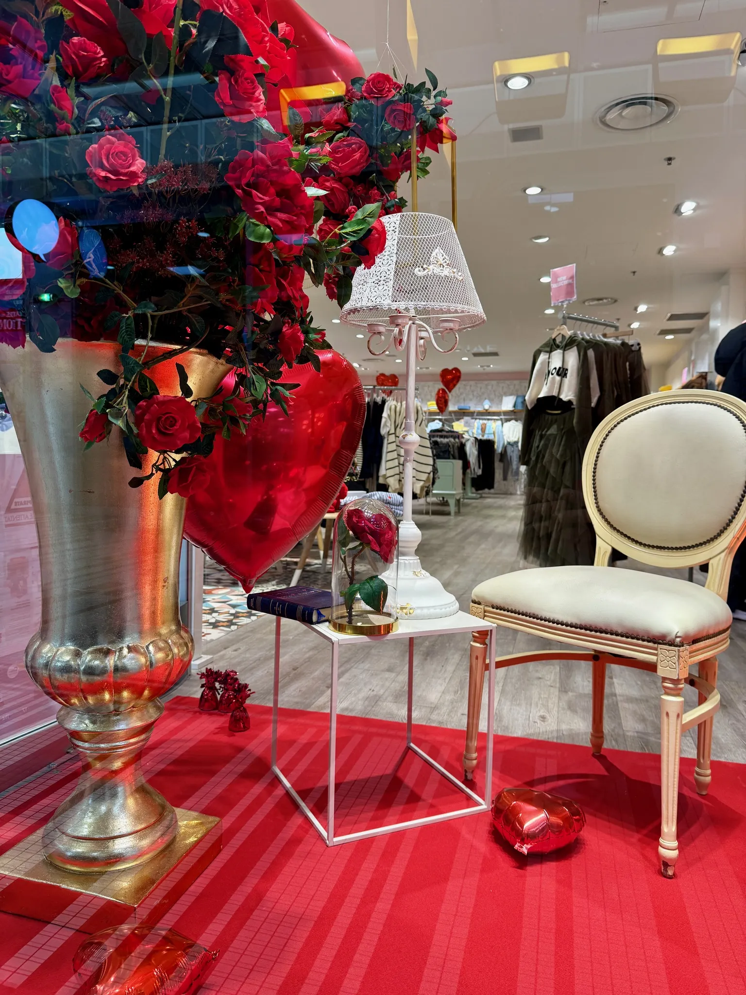 Décoration Saint-Valentin — Saint Valentin Naf Naf Angouleme