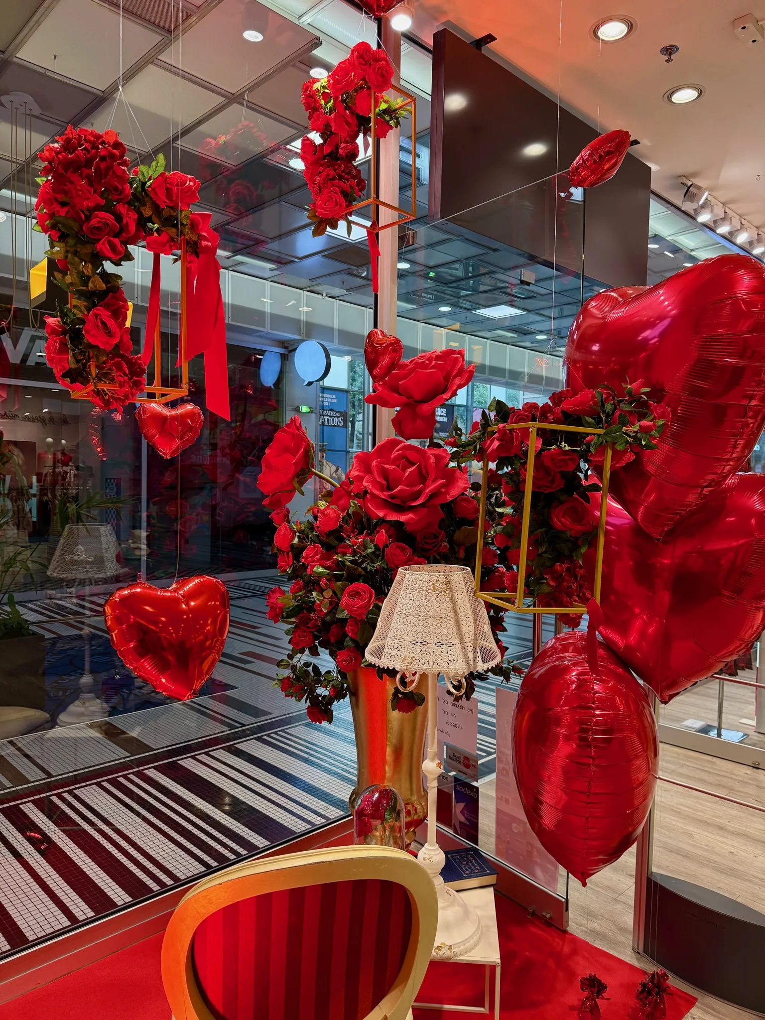 Décoration Saint-Valentin — Saint Valentin Naf Naf Angouleme