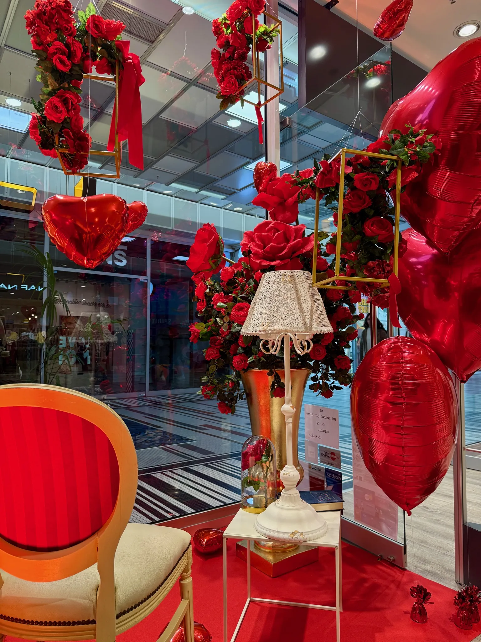 Décoration Saint-Valentin — Saint Valentin Naf Naf Angouleme